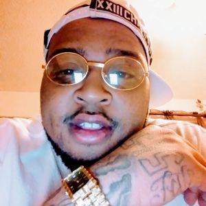 Meet your Posher, Larry